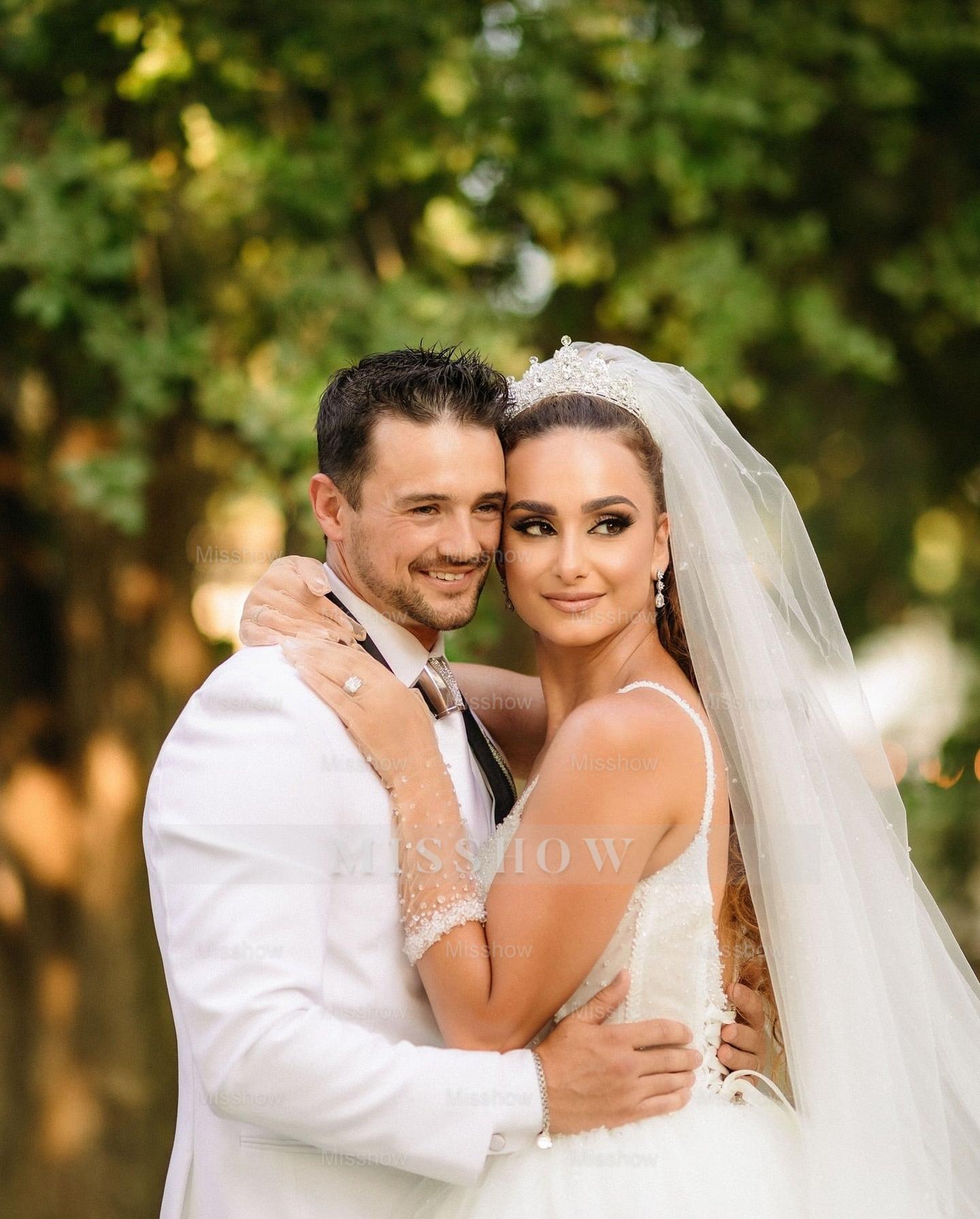 Chic White V-Neck Spaghetti Strap Beaded Ball Gown Sleeveless Cathedral Train Tulle Wedding Dresses