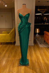 Chic Yellow Strapless Deep V Neck Sleeveless Mermaid Formal Dress With Pleated