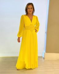 Chic Yellow V-Neck A-Line Mother of Bride Long Sleeves Chiffon Long Bridesmaid Dresses With Appliques