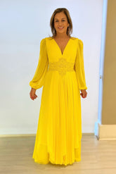 Chic Yellow V-Neck A-Line Mother of Bride Long Sleeves Chiffon Long Bridesmaid Dresses With Appliques