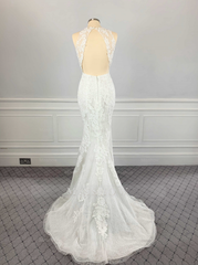 Classy Floor-Length Mermaid Long White Wedding Dresses Halter Sleeveless Open-Back Bridal Gowns with Lace