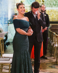 Dark Green Mermaid Mother of The Bride Dress Off-The-Shoulder Sleeveless Bridesmaid Dresses With Ruffles