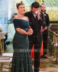 Dark Green Mermaid Mother of The Bride Dress Off-The-Shoulder Sleeveless Bridesmaid Dresses With Ruffles