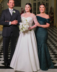 Dark Green Mermaid Mother of The Bride Dress Off-The-Shoulder Sleeveless Bridesmaid Dresses With Ruffles