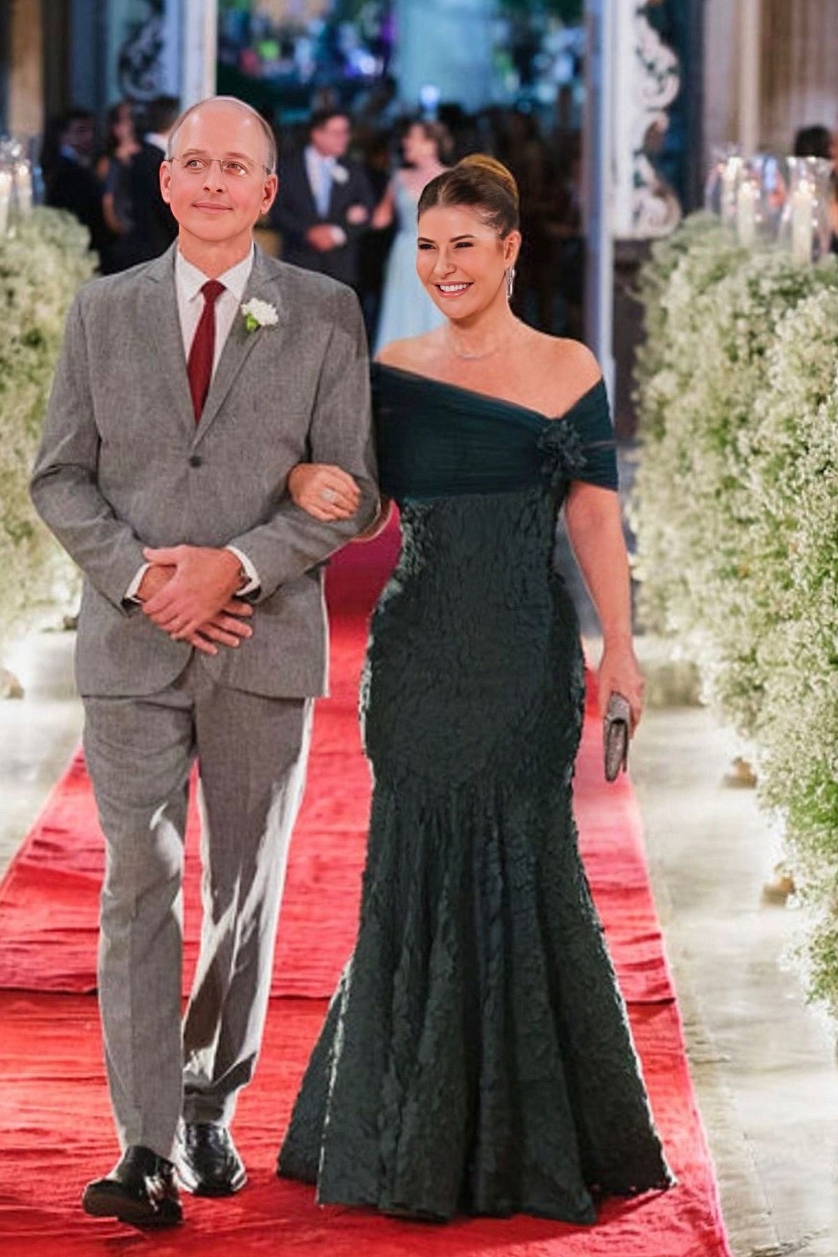 Dark Green Mermaid Mother of The Bride Dress Off-The-Shoulder Sleeveless Bridesmaid Dresses With Ruffles