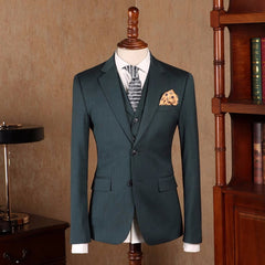 Decent Dark Green Notched Lapel Three-Piece Prom Suit