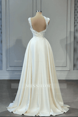 Elegant A-line Sweetheart Sleeveless Beading Wedding Dresses