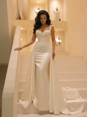 Elegant A-line Sweetheart Sleeveless Beading Wedding Dresses