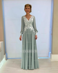 Elegant Green A-Line Mother of Bride V-Neck Long Sleeves Long Chiffon Bridesmaid Dress With Appliques