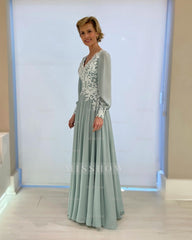 Elegant Green A-Line Mother of Bride V-Neck Long Sleeves Long Chiffon Bridesmaid Dress With Appliques