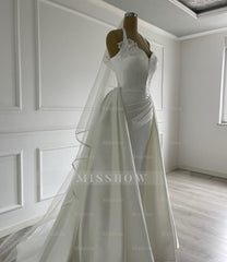 Elegant Ivory Halter Sleeveless Mermaid Wedding Dress with Detachable Train