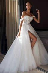 Elegant Long A-line Off-the-shoulder Lace Appliques Tulle Wedding Dress with Slit