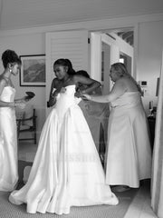 Elegant Long Ball Gown Ivory V-neck Sleeveless Satin Wedding Dress