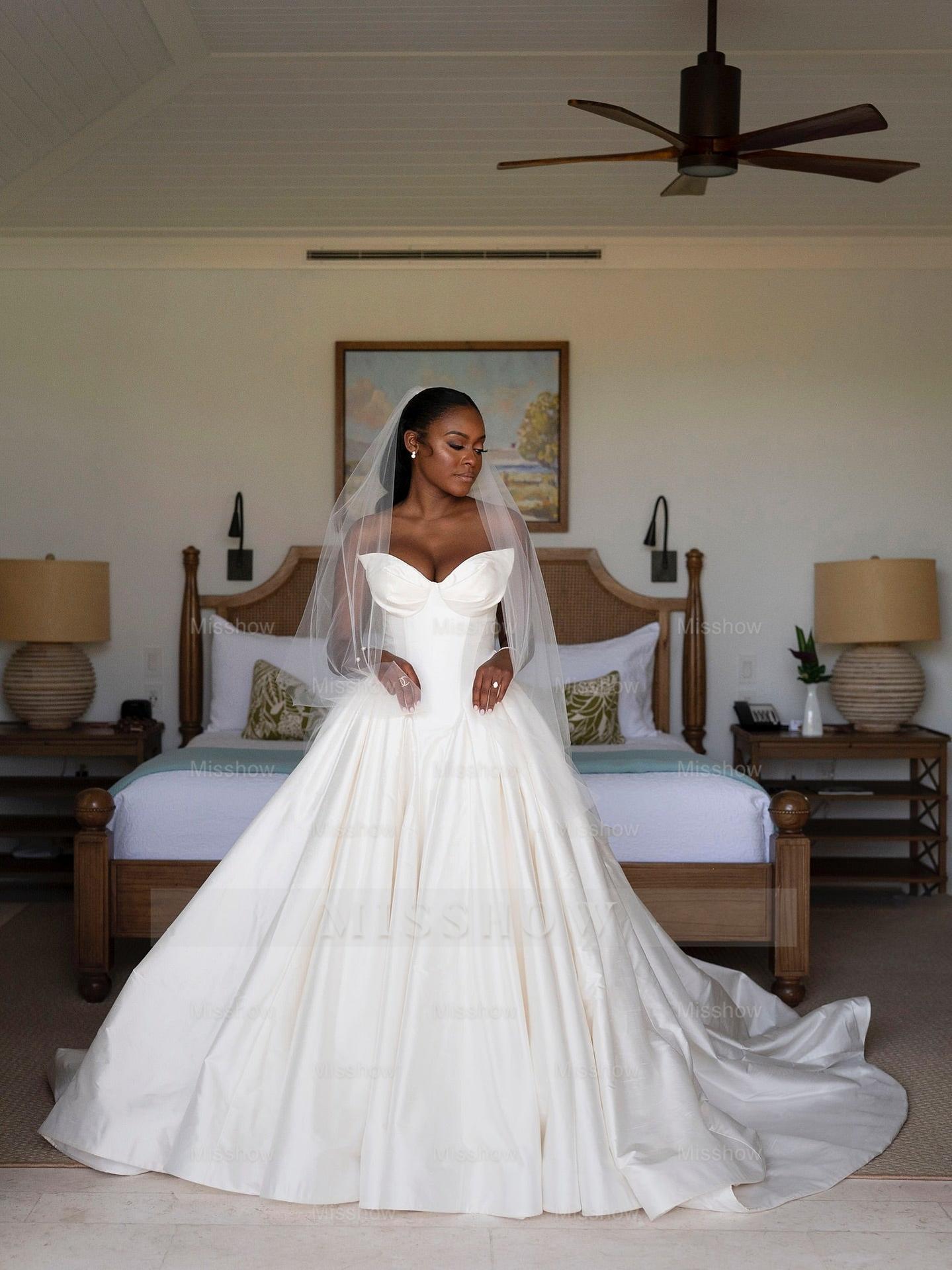 Elegant Long Ball Gown Ivory V-neck Sleeveless Satin Wedding Dress
