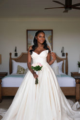 Elegant Long Ball Gown Ivory V-neck Sleeveless Satin Wedding Dress