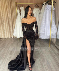 Elegant Long Black Off-the-shoulder Lace Mermaid Prom Dress With Slit