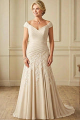 Elegant Portrait Sleeveless A-Line Mother Of The Bride Dress with Appliques