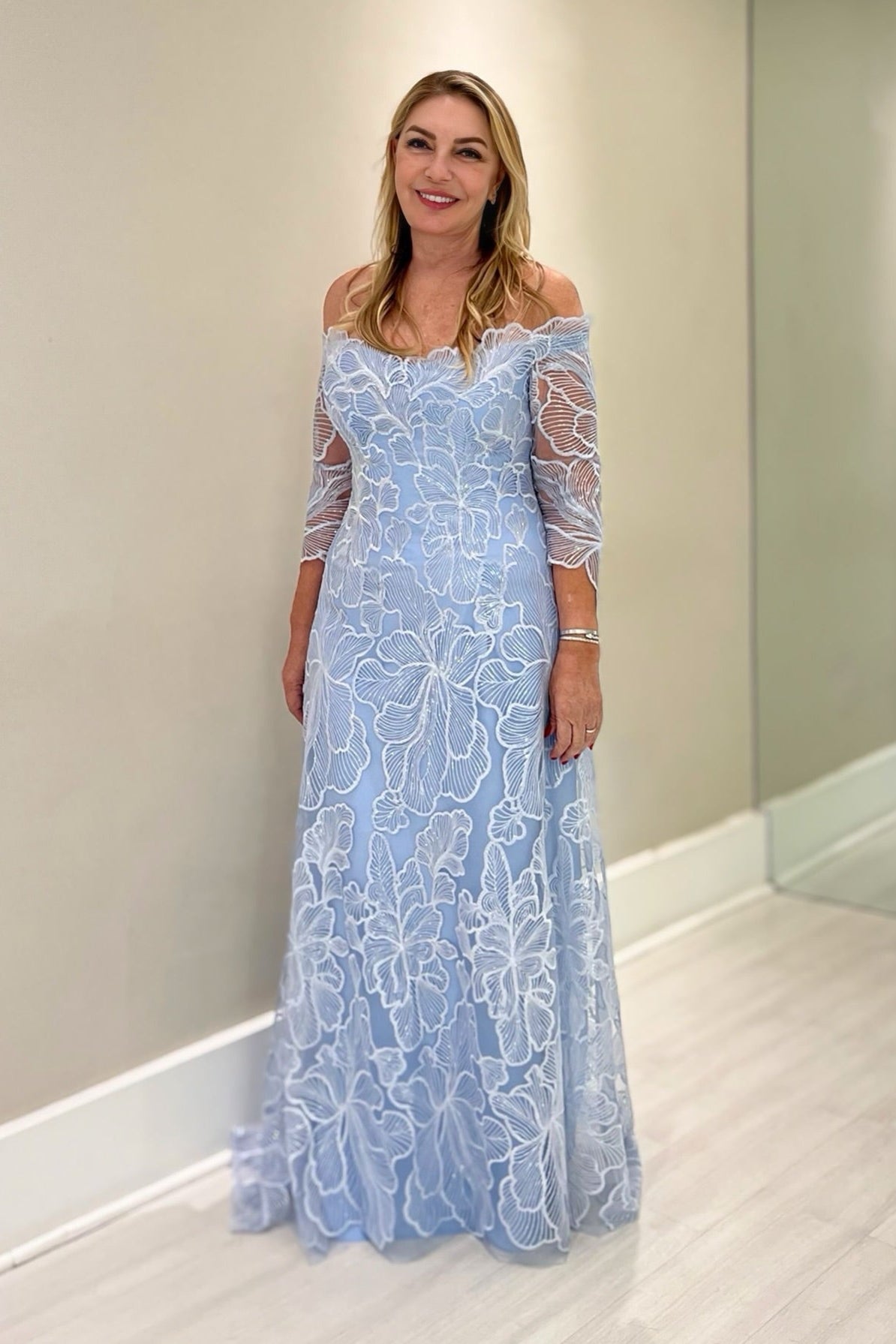 Elegant Sky Blue A-Line Strapless Off-The-Shoulder 3/4 Sleeves Long Lace Mother of the Bride Dress