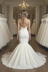 Elegant Strapless Sleeveless Mermaid Satin Floor-Length Wedding Dresses with Lace