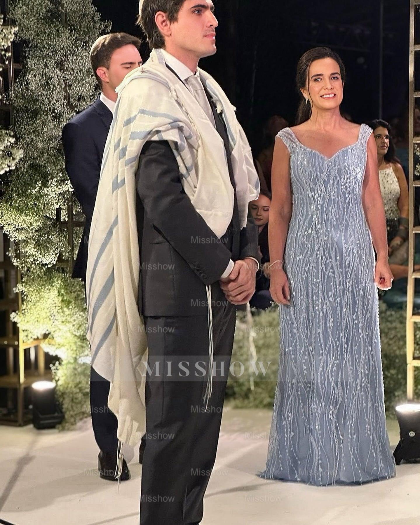 Elegant V-Neck Column Lace Sleeveless Mother of the Bride Floor-Length Wedding Guest Dresses