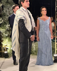 Elegant V-Neck Column Lace Sleeveless Mother of the Bride Floor-Length Wedding Guest Dresses