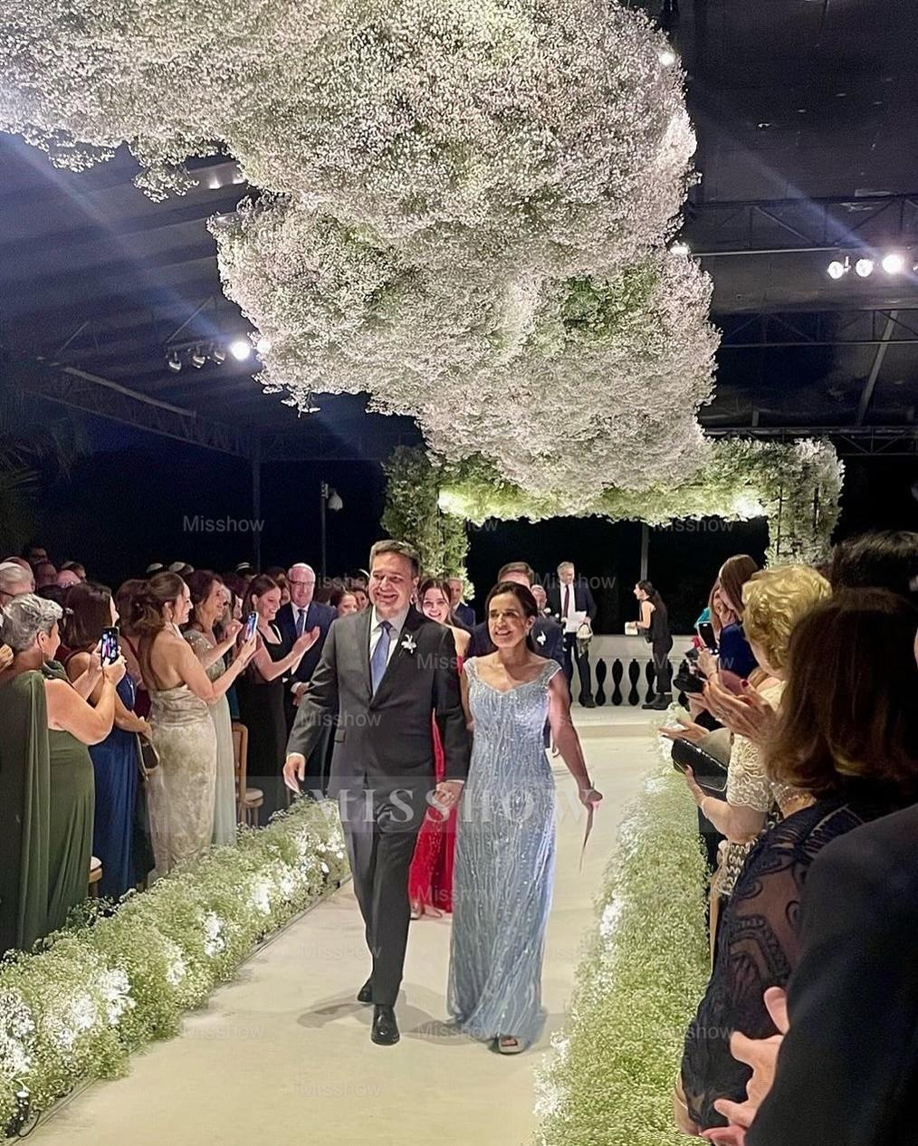 Elegant V-Neck Column Lace Sleeveless Mother of the Bride Floor-Length Wedding Guest Dresses