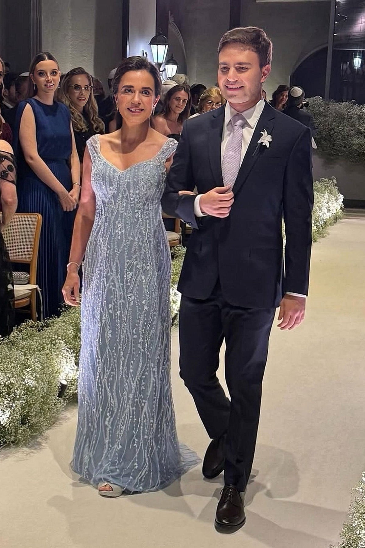 Elegant V-Neck Column Lace Sleeveless Mother of the Bride Floor-Length Wedding Guest Dresses