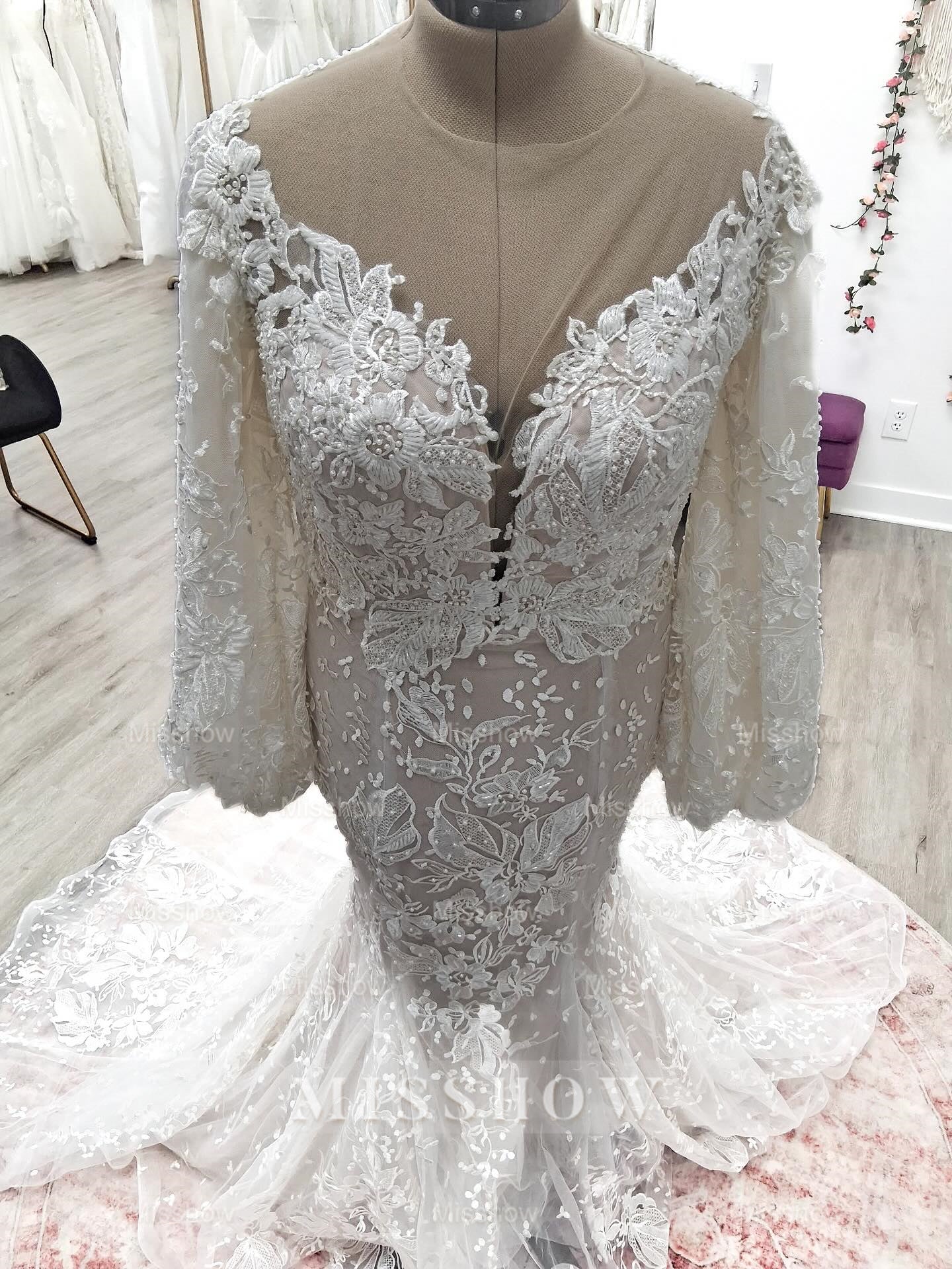 Elegant V-neck Long Sleeves Mermaid Lace Wedding Dress