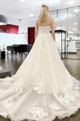 Elegant White A-Line Sweetheart Sleeveless Embroidery Sweep Train Backless Tulle Wedding Dresses