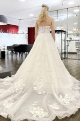 Elegant White A-Line Sweetheart Sleeveless Embroidery Sweep Train Backless Tulle Wedding Dresses