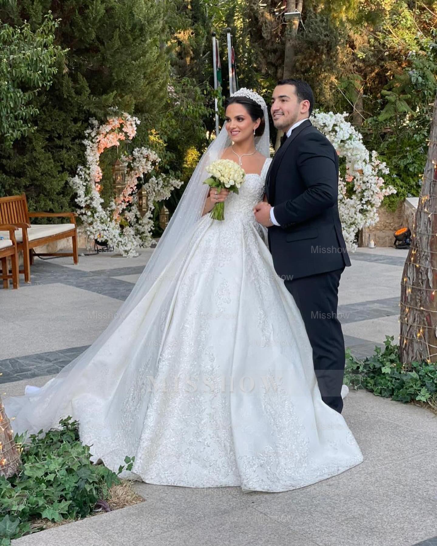 Elegant White Ball Gown Sleeveless Beaded Lace Sweep Train Satin Wedding Dress