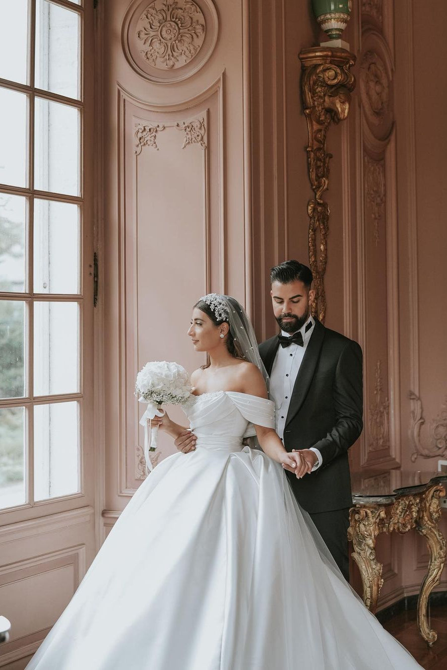 Elegant White Ball Gown Strapless Off-The-Shoulder Sleeveless Beaded Cathedral Train Satin Wedding Dress With Peals