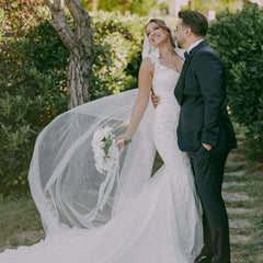 Elegant White Mermaid V-Neck Sleeveless Beaded Sweep Train Tulle Wedding Dress With Appliques