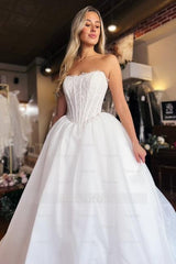 Elegant White Strapless A-Line Sleeveless Floor-Length Ball Gown Wedding Dresses With Lace bowknot