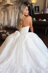 Elegant White Strapless A-Line Sleeveless Floor-Length Ball Gown Wedding Dresses With Lace bowknot