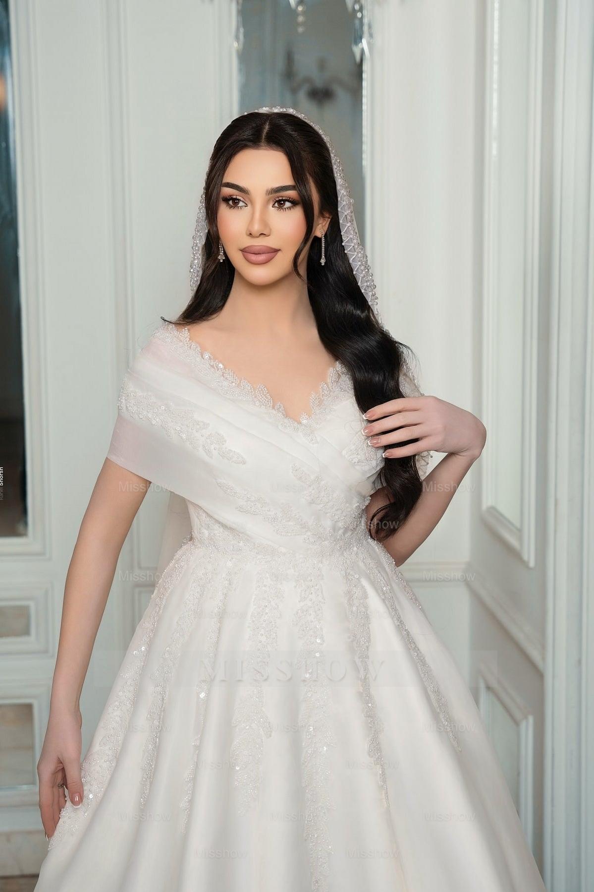 Elegant White V-Neck Off-The-Shoulder Sleeveless Sequined Long Chiffon Wedding Dresses With Appliques