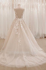 Elegant White V-Neck Spaghetti Strap Ball Gown Sleeveless Tulle Wedding Dresses With Appliques