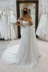 Enchanting White A-Line Strapless Off-The-Shoulder Sleeveless Beaded Chapel Train Tulle Wedding Dresses With Pearls