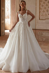 Extravagant Long Ivory A-line Princess Spaghetti Straps Lace Tulle Wedding Dress