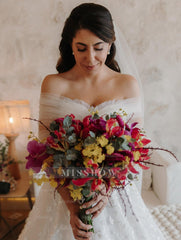 Fabulous White A-Line Lace Off-The-Shoulder Sleeveless Tulle Wedding Dresses