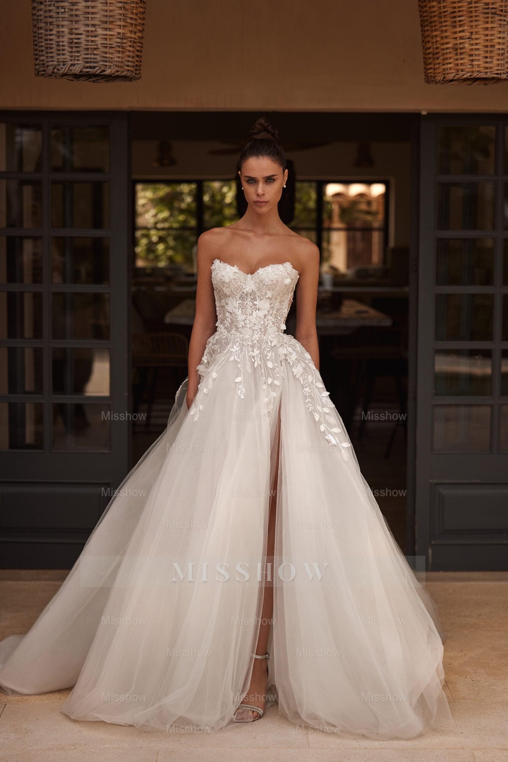 Fabulous White A-line Sweetheart Sequined Lace Sleeveless Tulle Long Wedding Dresses With Slit