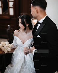 Fabulous White Ball Gown Strapless Off-The-Shoulder Long Sleeves Beaded Lace Long Tulle Wedding Dress