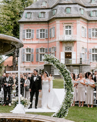 Fabulous White Column Sweetheart Sleeveless Lace Beaded Long Wedding Dress With Detachable Trian