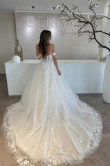 Fabulous White Sweetheart Off-The-Shoulder Ball Gown Tulle Wedding Dresses With Appliques And Handmake Flowers