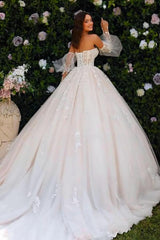 Fabulous White Sweetheart Sleeveless Lace Ball Gown Long Tulle Wedding Dresses With Appliques