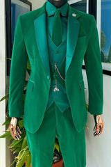 Fashionable Green Velvet Notched Lapel Three-Piece Prom Attire