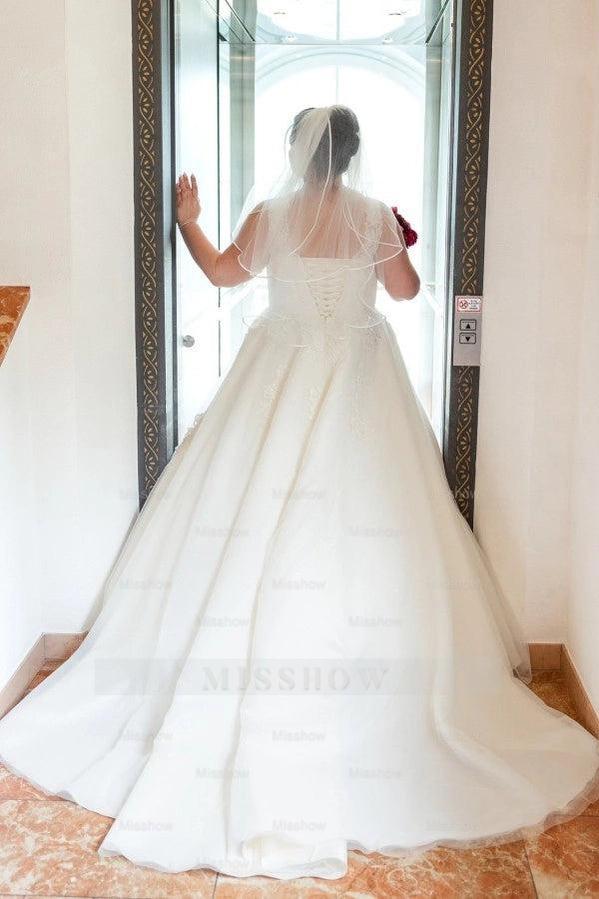 Fashionable Ivory V-Neck Sleeveless A-Line Wedding Dress with Appliques and Chapel Train