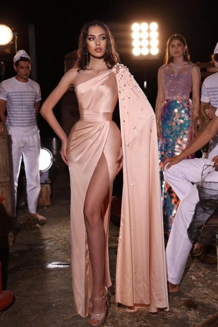 Fashionable Long Peach One Shoulder Satin Floor Length Prom Evening Dresses with Slit