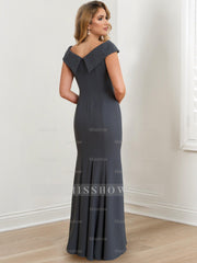 Floor-Length Mother of the Bride Sheath/Column Jewel Neck Gowns
