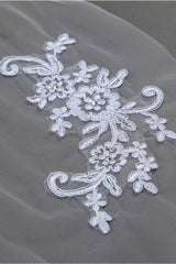 Floral Cute Tulle Cut Edge 1.5*1.5M Wedding Veils with Appliques Sequined